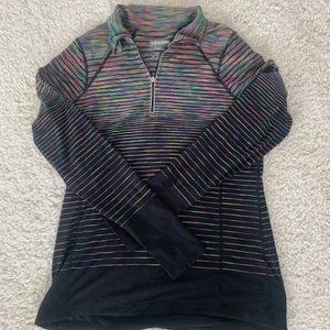 Athletic long sleeve pullover
